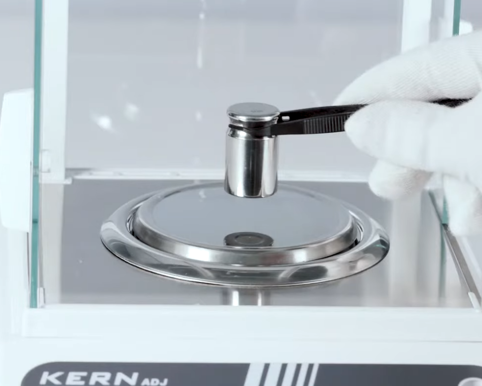 KERN ACJ 200-4M Analitik Terazi 220 g/0.1 mg